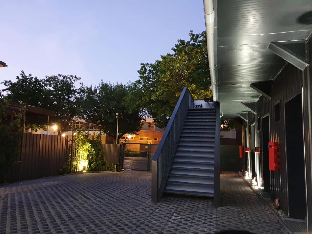 Motel Home Berlin Exterior foto